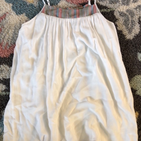 Clothes - Picture 4 of 8